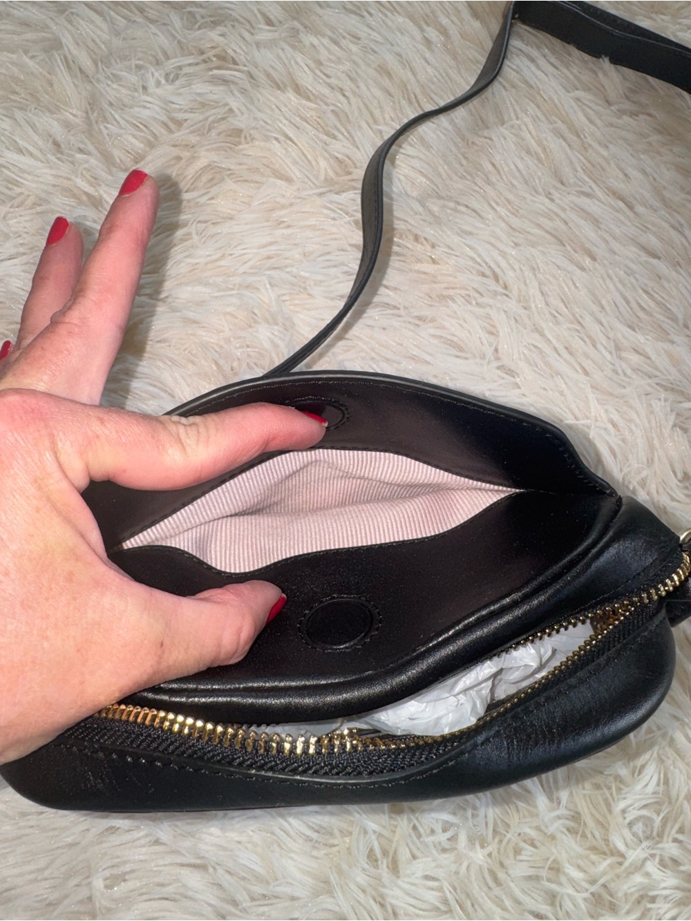 RADLEY LONDON Black Leather Crossbody with Gold Logo - Picture 8 of 10